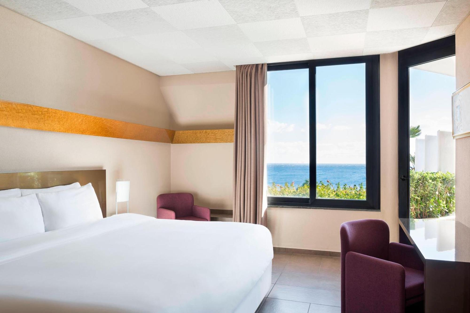 Four Points By Sheraton Catania Hotel Cannizzaro Esterno foto