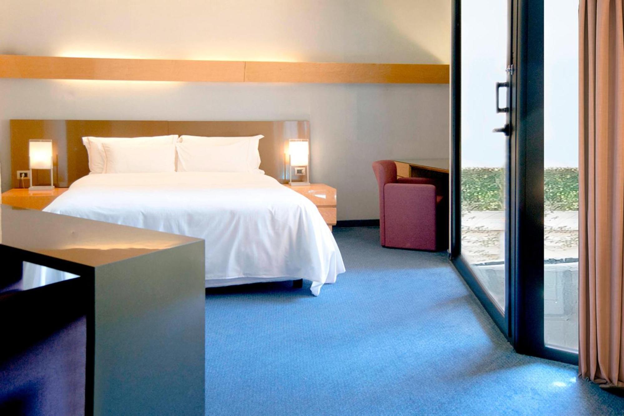 Four Points By Sheraton Catania Hotel Cannizzaro Esterno foto
