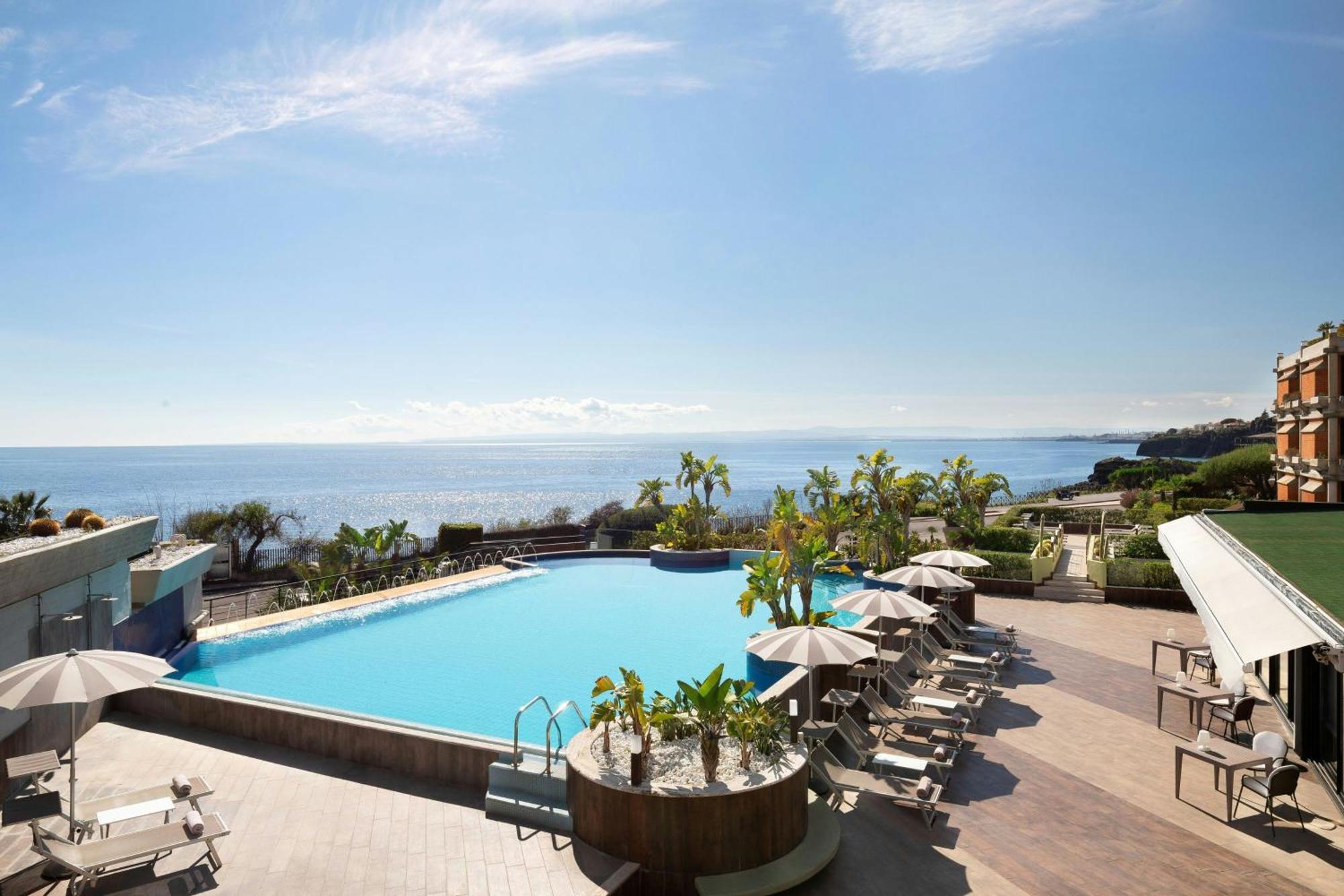 Four Points By Sheraton Catania Hotel Cannizzaro Esterno foto