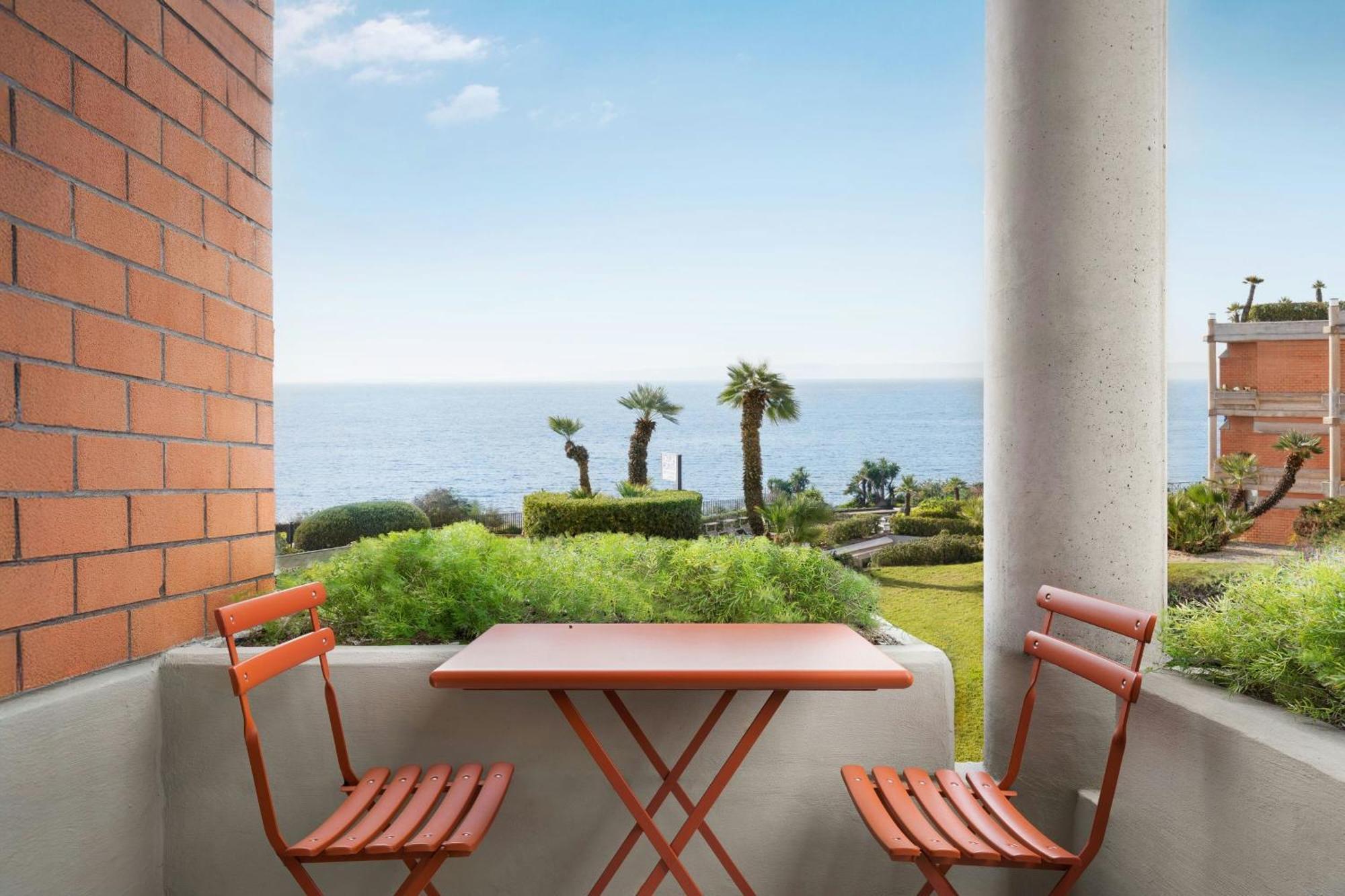 Four Points By Sheraton Catania Hotel Cannizzaro Esterno foto